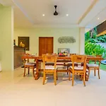 Av Villa Harmony